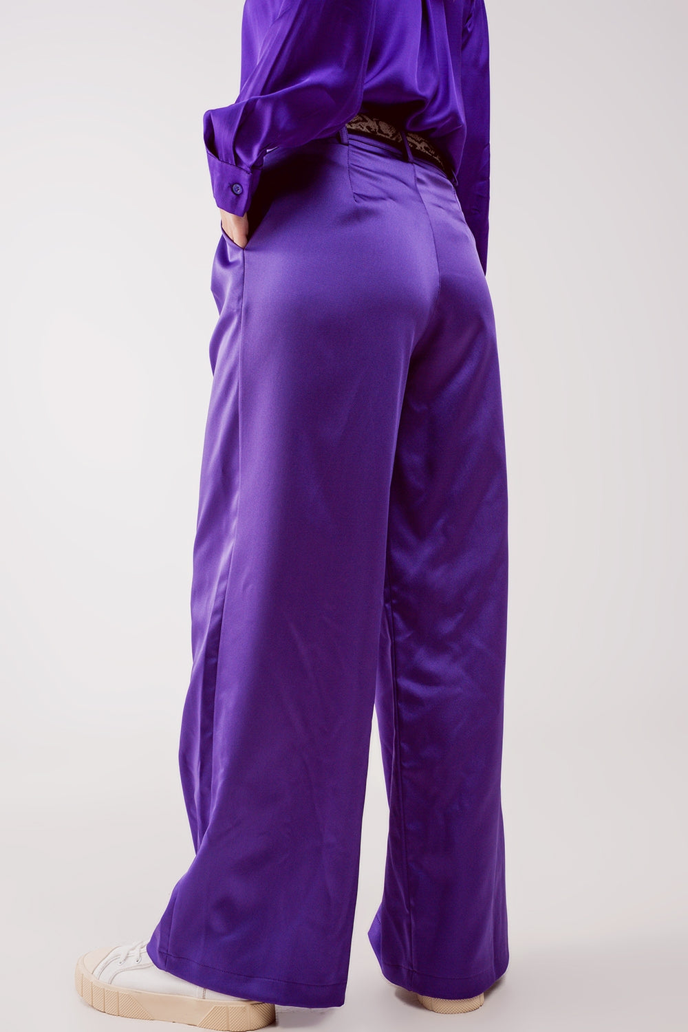 Pantalones palazzo plisados ​​en violeta