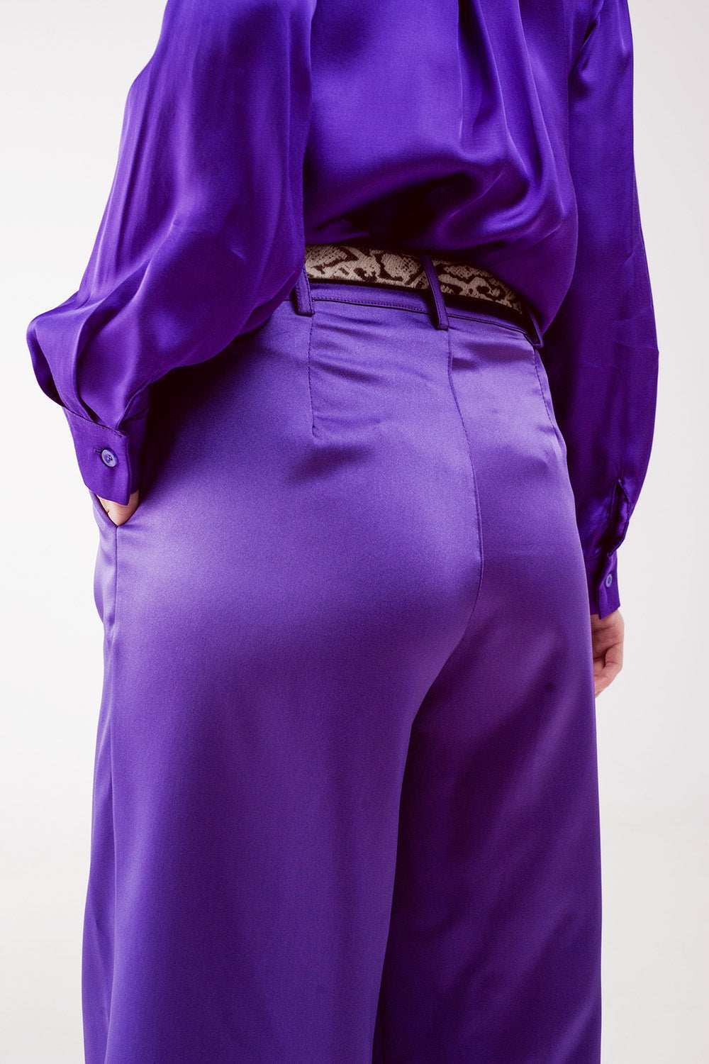 Pantalones palazzo plisados ​​en violeta