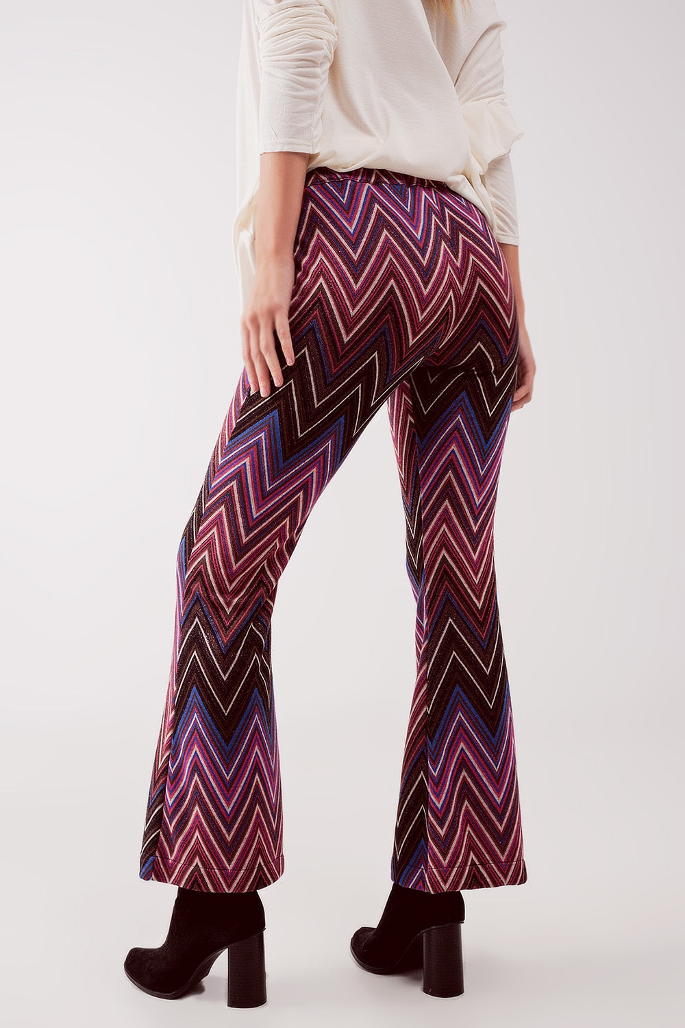 Pants in fuchsia geo print