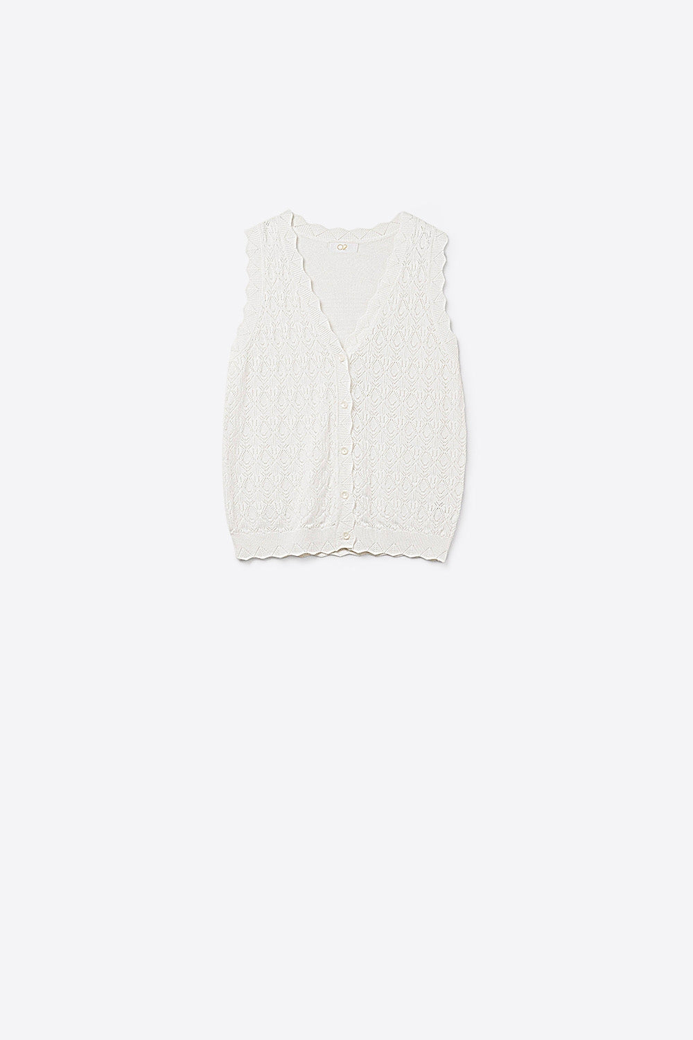 Q2 Pointelle Knitted Vest With Scalloped Edges in White