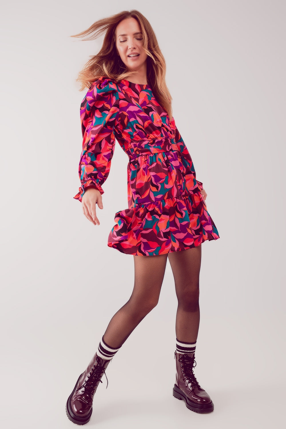 Q2 Puff sleeve mini dress in fuchsia