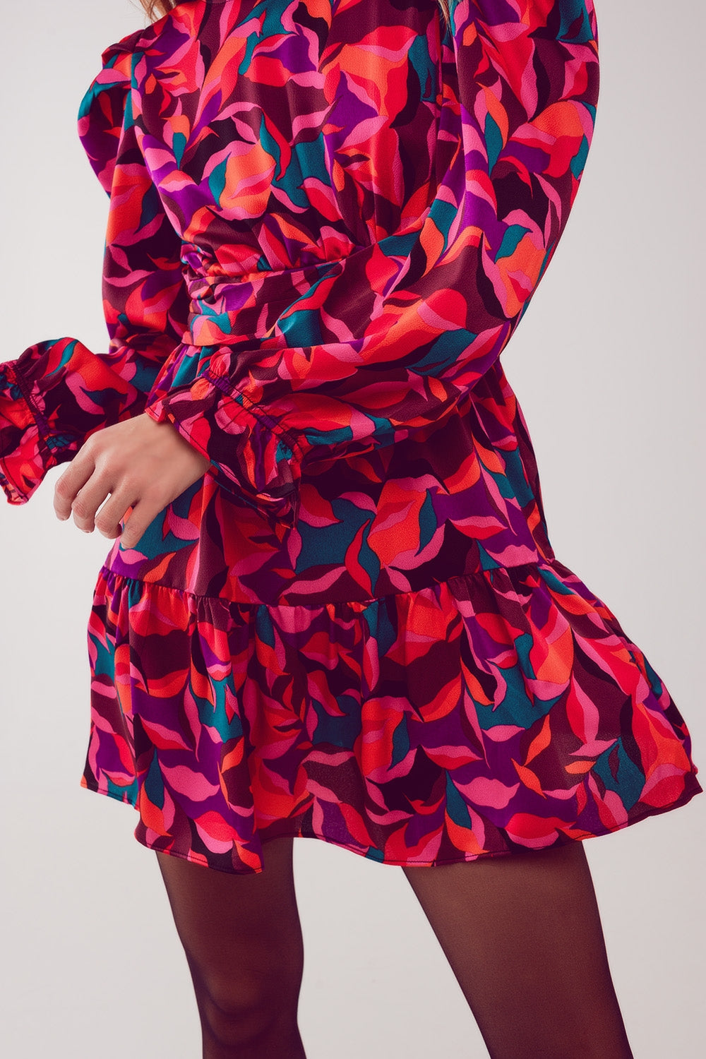 Puff sleeve mini dress in fuchsia