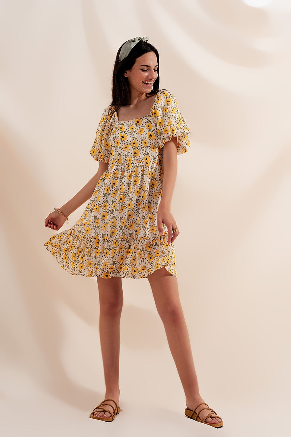 Puff sleeve smock dress in yellow