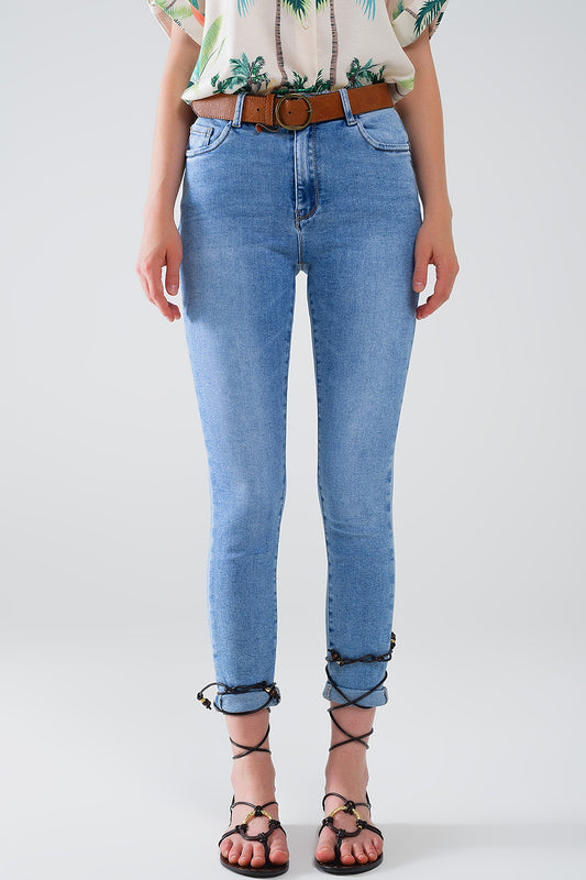 Q2 Regular Waist super Skinny Jeans in Light Wash with 5 pockets