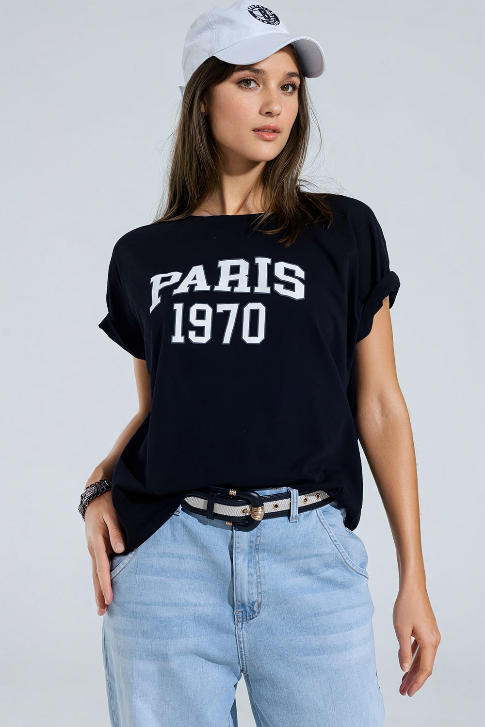 Q2 Relaxed Black t-shirt printed paris 1970 in White