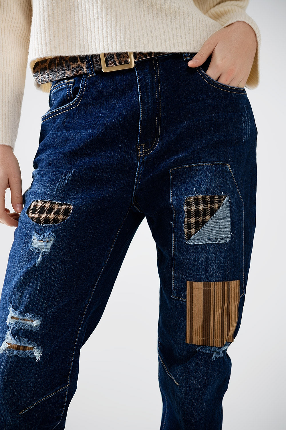 Denim relajado con parches