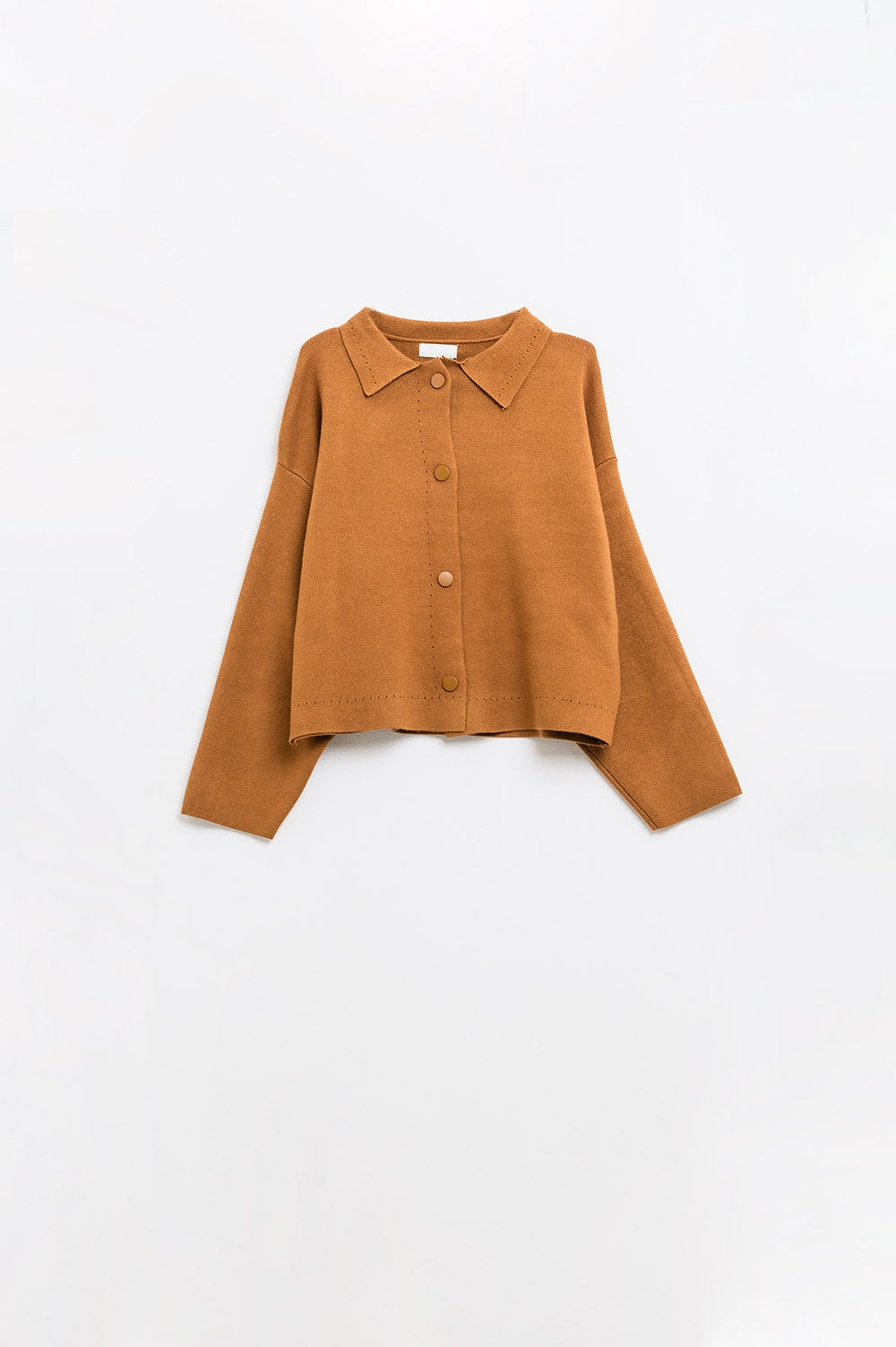 Relaxed high quality knitted Cardigan in camel