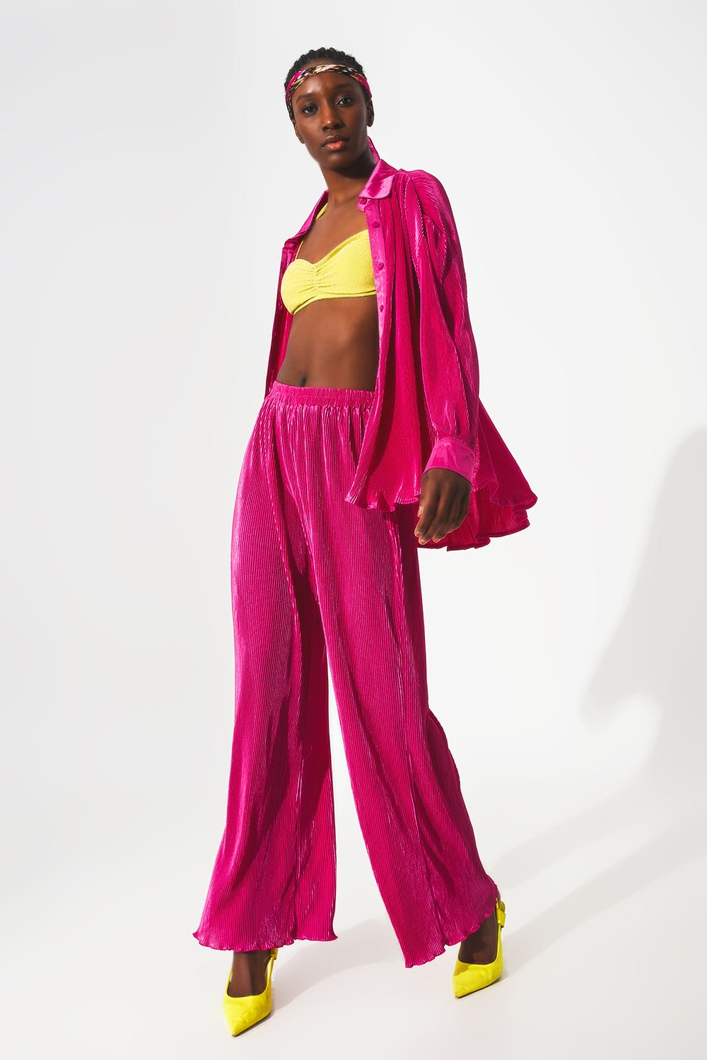 Relaxed pleated satin shirt in fuchsia