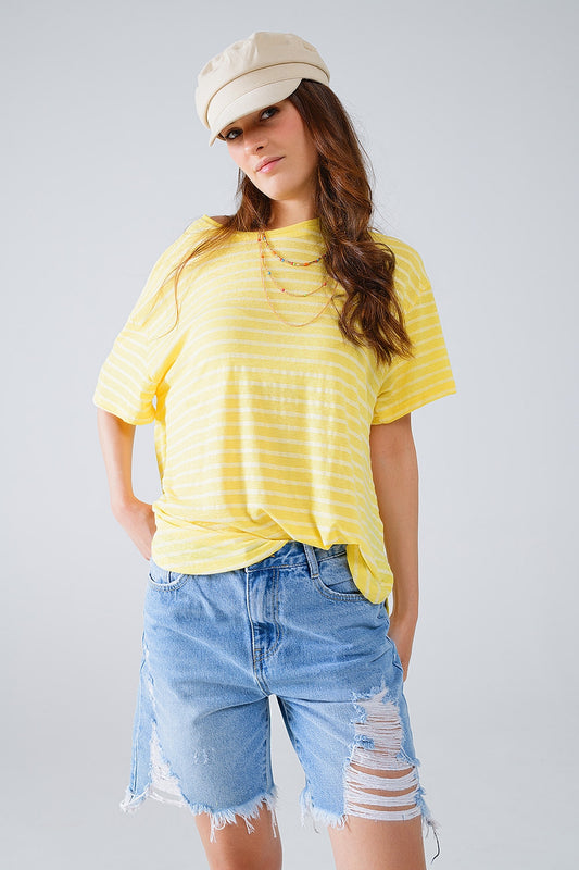 Camiseta holgada de rayas con cuello redondo en amarillo