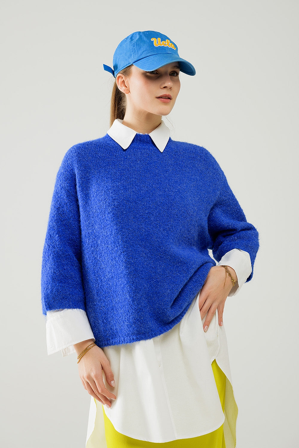 Q2 Relaxed sweater with french sleeve and crewneck in blue ink