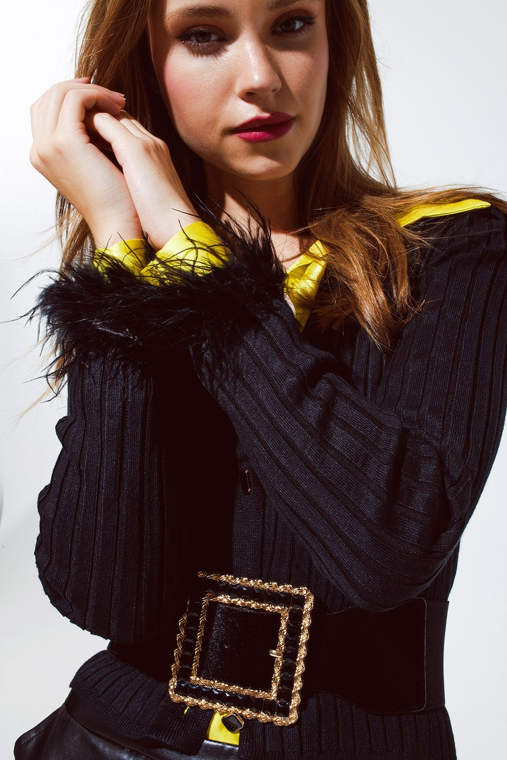 Ribbed cardigan with with feathers and gold buttons