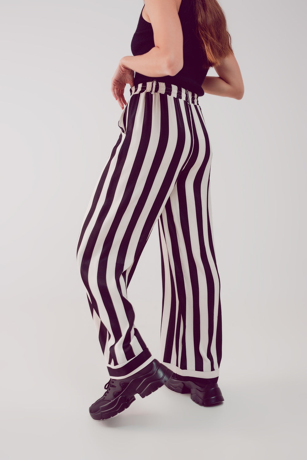 Satin wide leg stripe pants in black