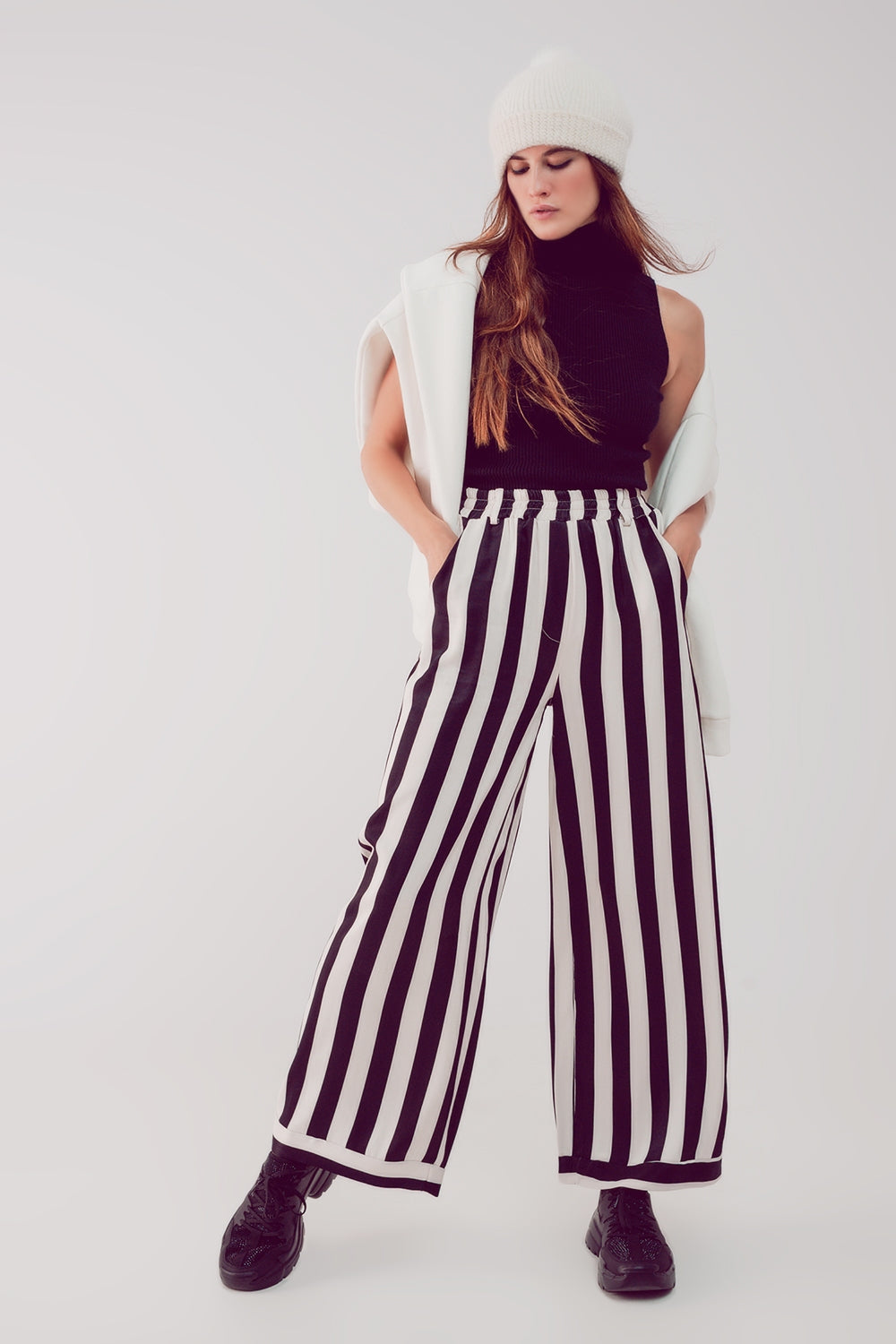 Satin wide leg stripe pants in black