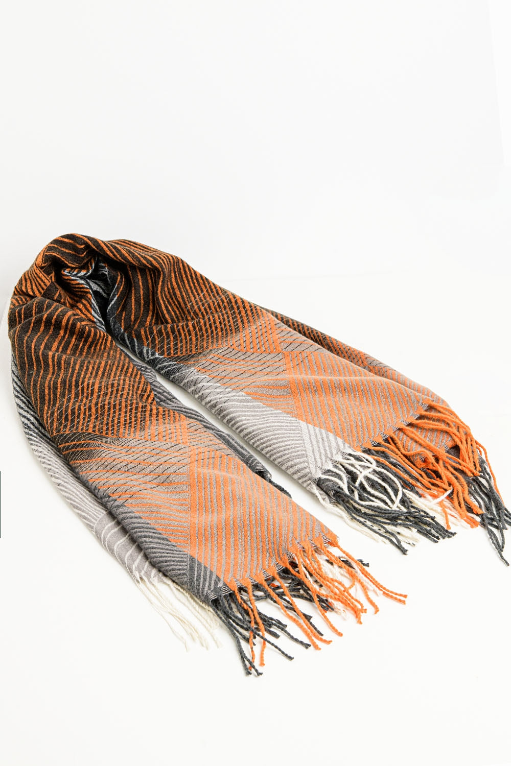 Scarf in orange & black stripe