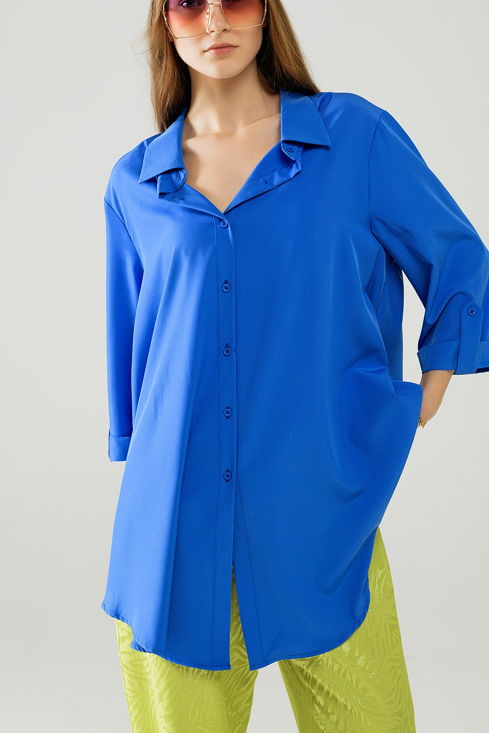 Q2 Shirt made of very soft and lightweight fabric in electric blue color.