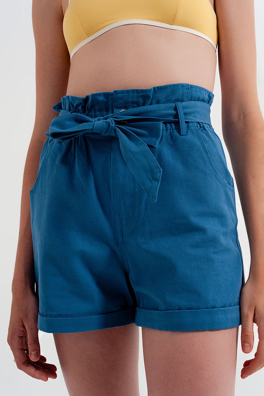 Shorts with belted waist in blue