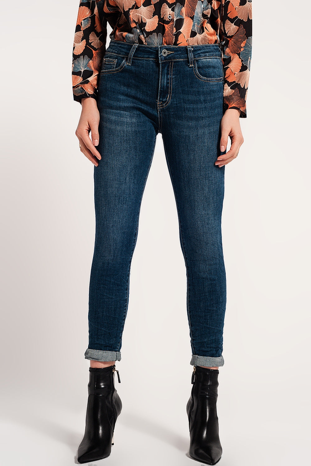 Q2 Skinny push up stretch jeans in mid wash blue