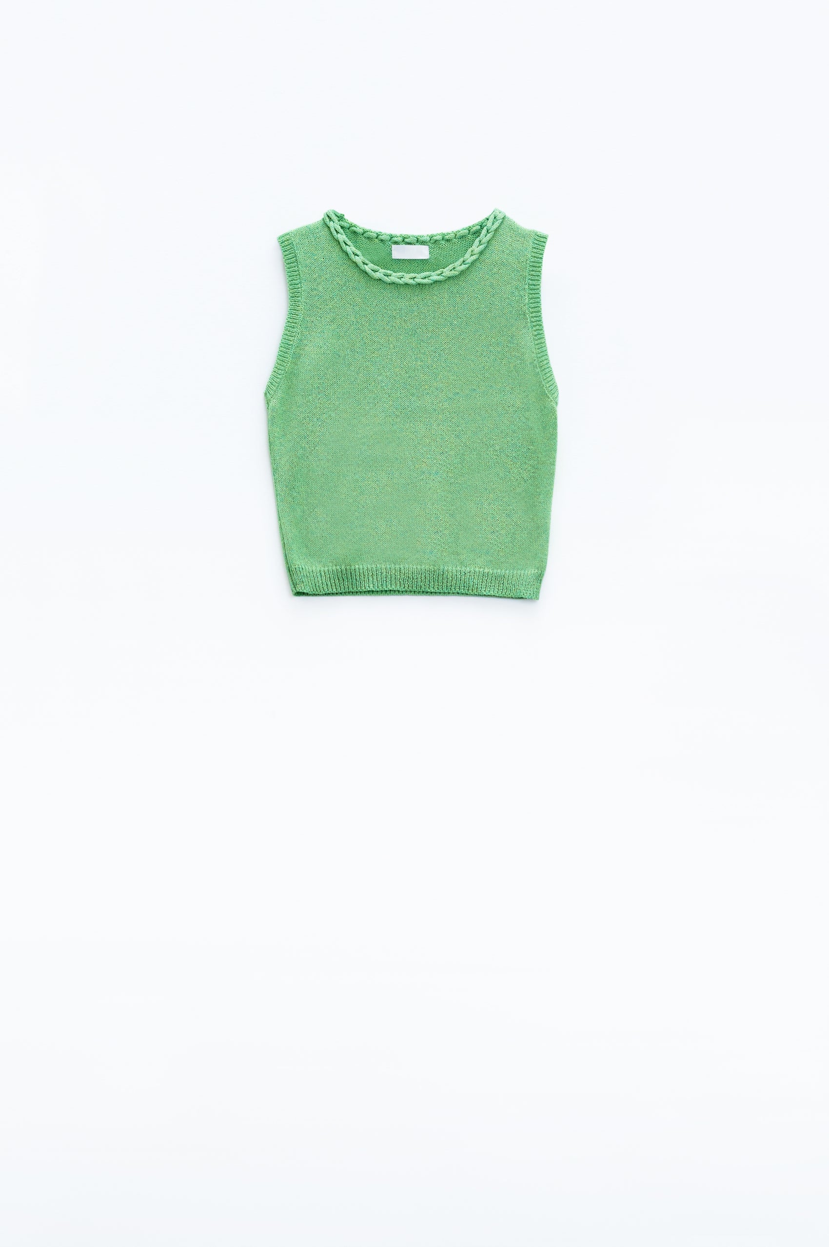 Q2 Sleeveless Green Sweater With Crew Neckline And Braid Detail At Neckline