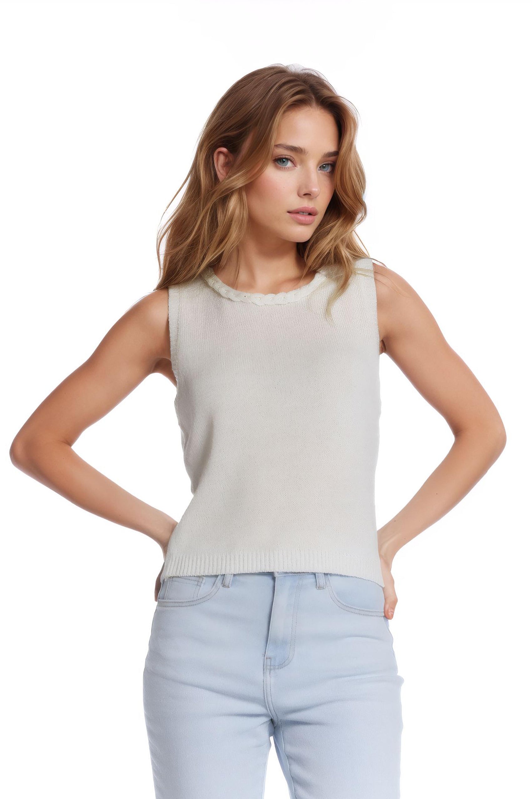 Q2 Sleeveless white Sweater With Crew Neckline And Braid Detail At Neckline