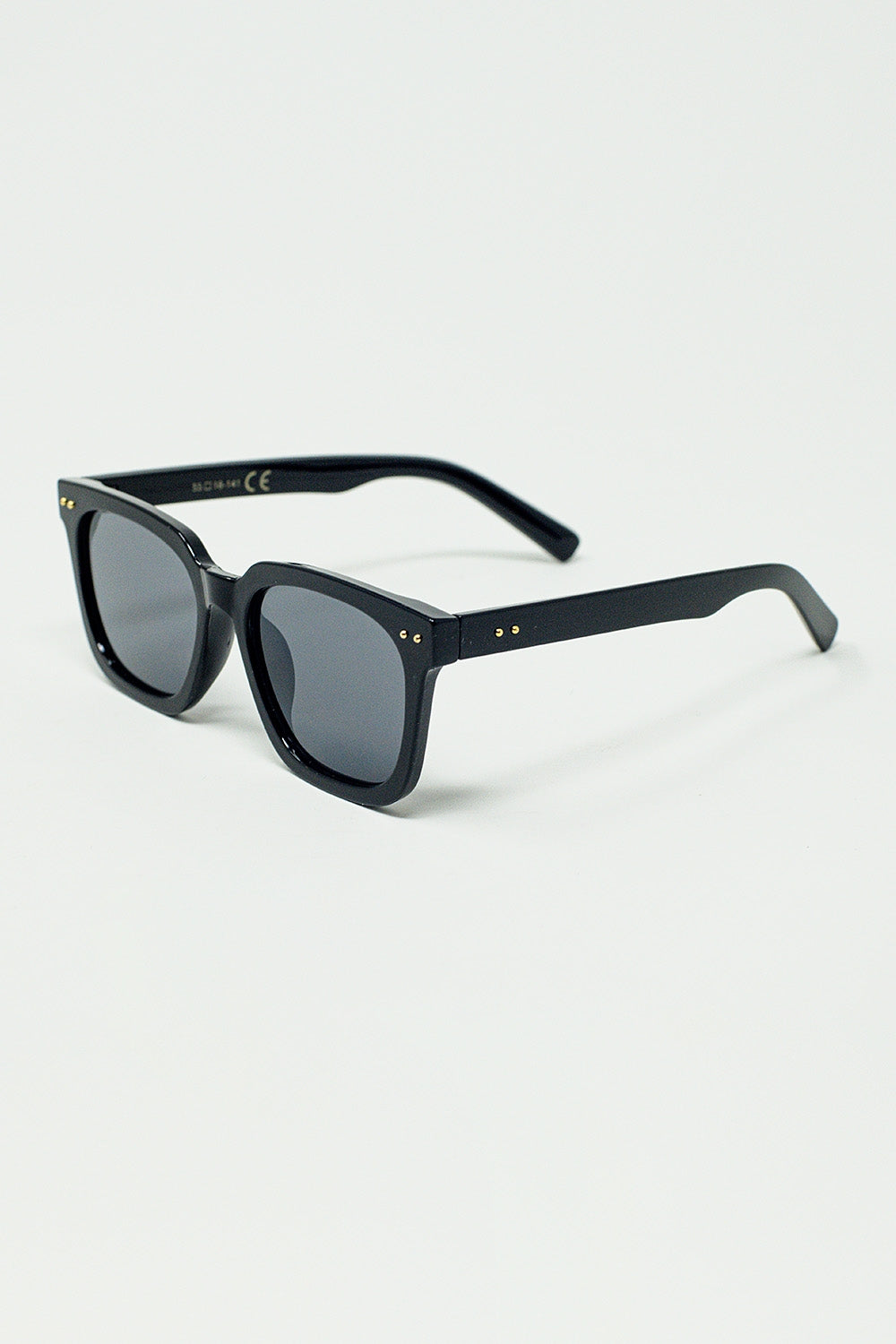 square bevel frame sunglasses in black