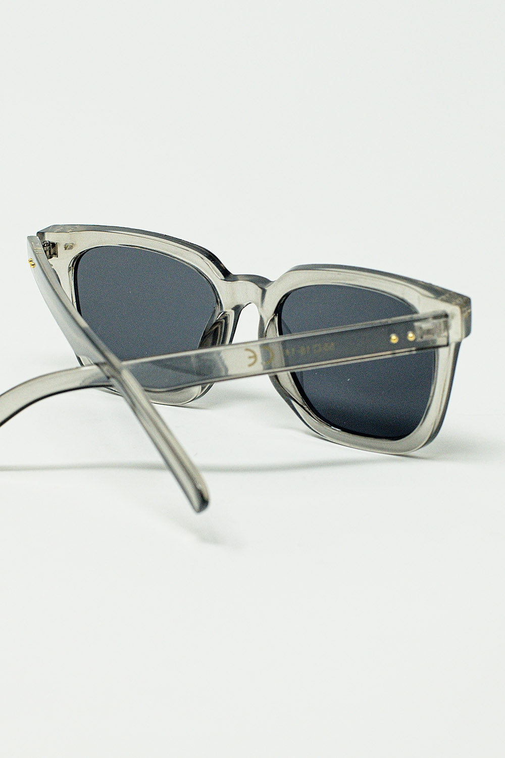 square bevel frame sunglasses in grey