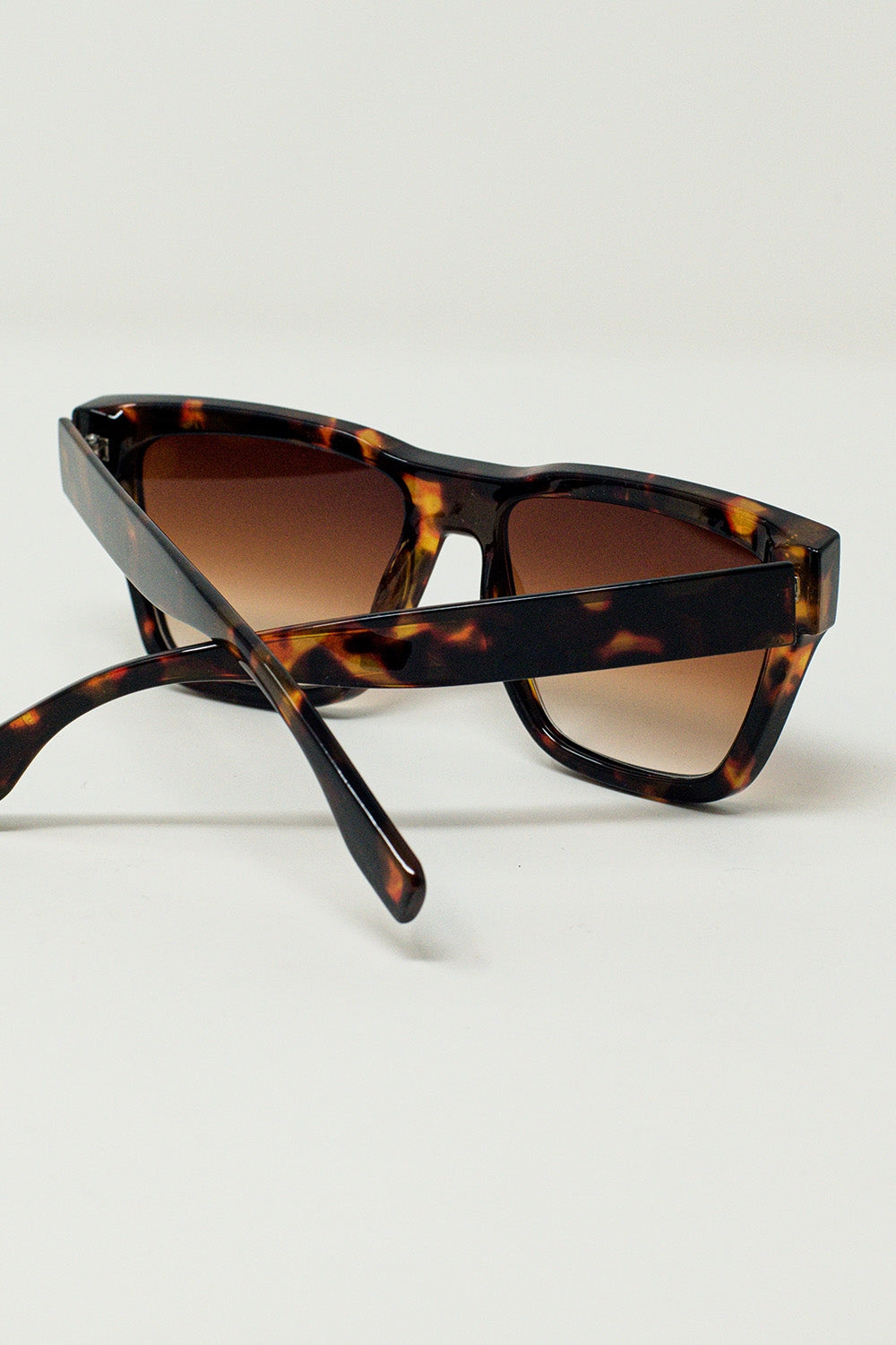 Square Chunky Sunglasses In Tortoise Shell With Degrade Lenses