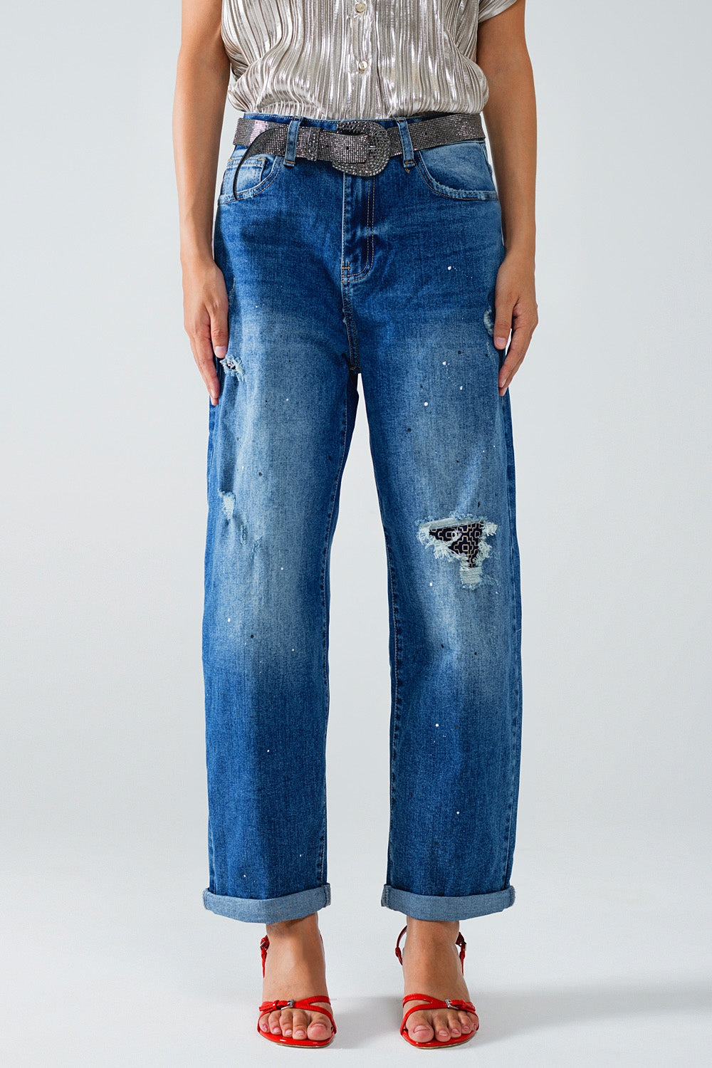 Q2 Straight Distressed Jeans With Paint Stains Details