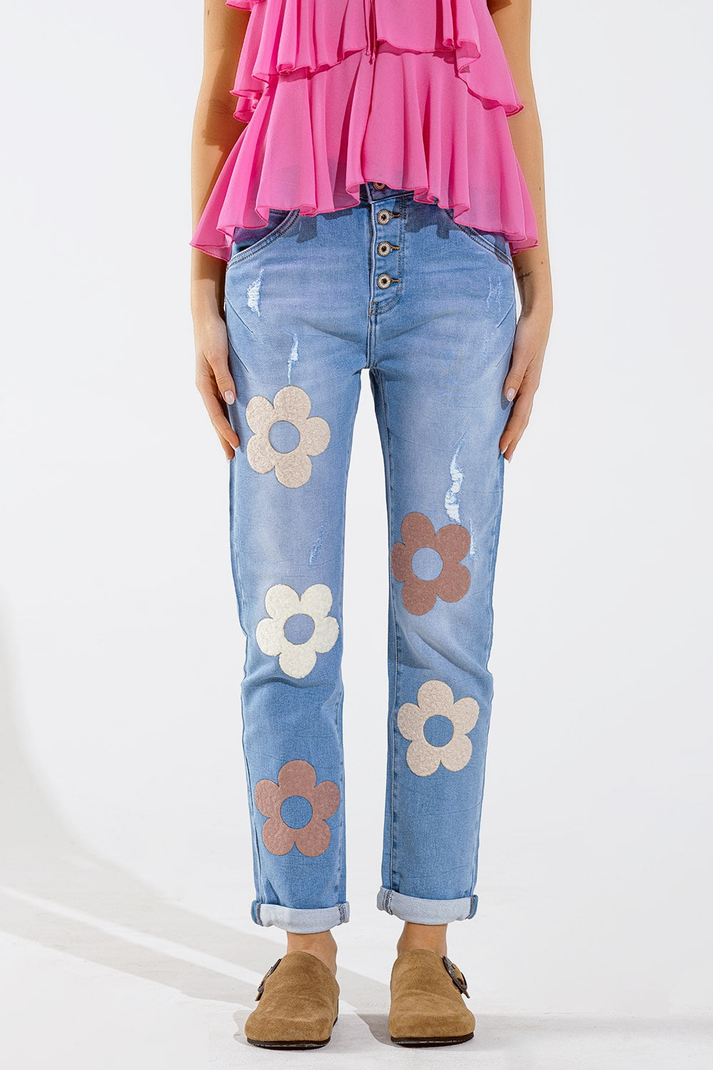 Q2 Straight Jeans With Button Closing and Flower Detail in Front