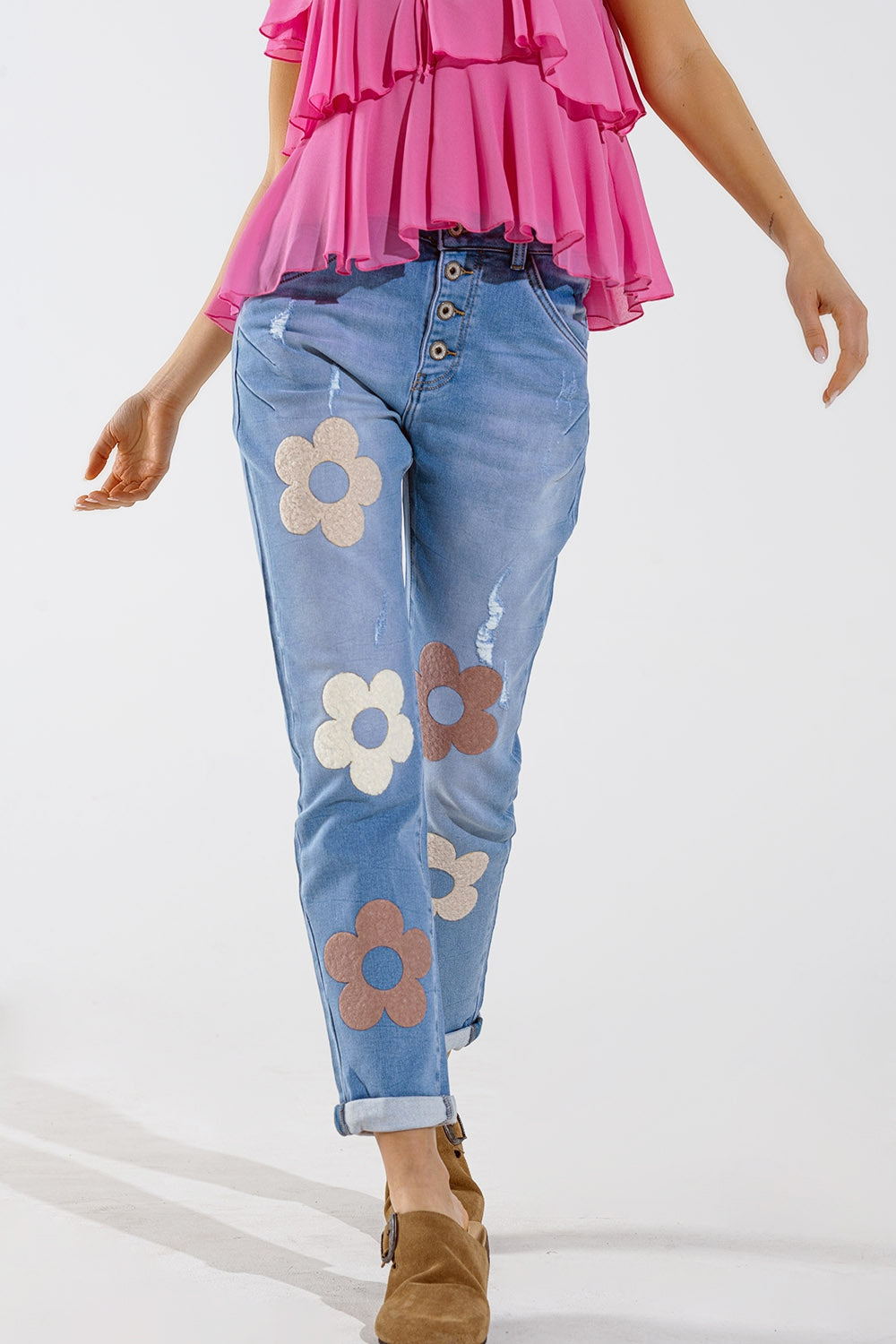 Straight Jeans With Button Closing and Flower Detail in Front