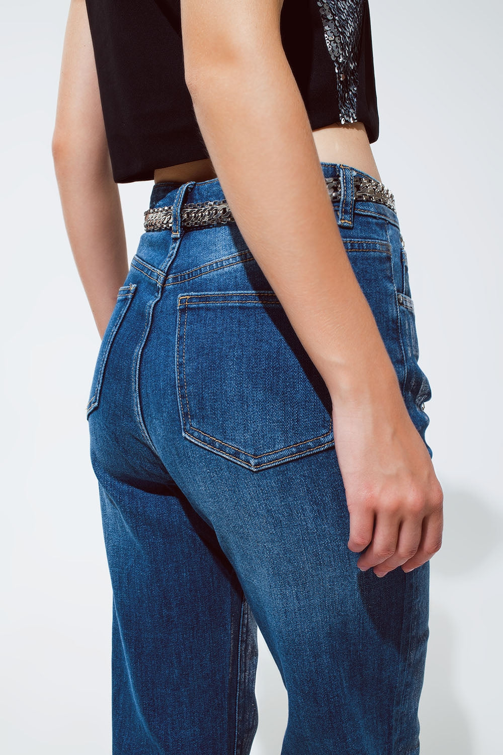 Jeans de pierna recta con acabado metálico plateado