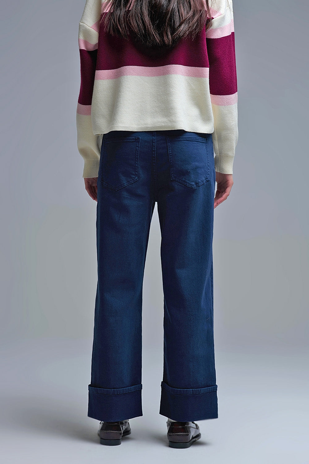 Straight leg Pants with cropped hem in navy