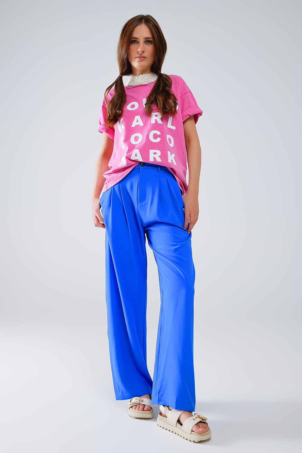 Straight Leg Trousers With Side Pockets and Darts in Blue