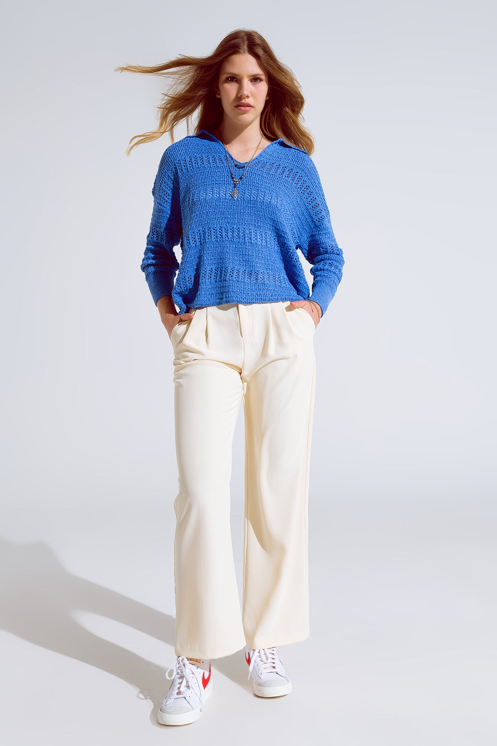 Straight Leg Trousers With Side Pockets and Darts in Cream