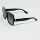 Sunglasses with a gradient print frame and black temples