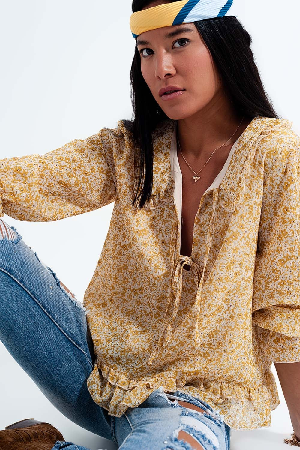 Blusa de gasa con lazo en la parte delantera y estampado floral amarillo