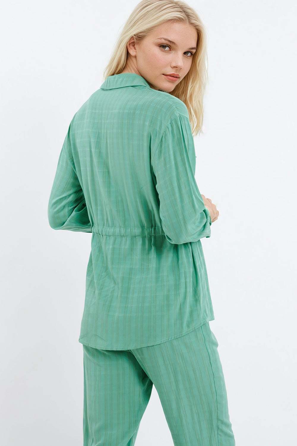 Tie waist long sleeve shirt in green