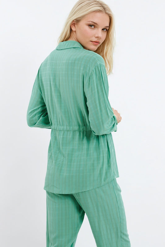 Tie waist long sleeve shirt in green