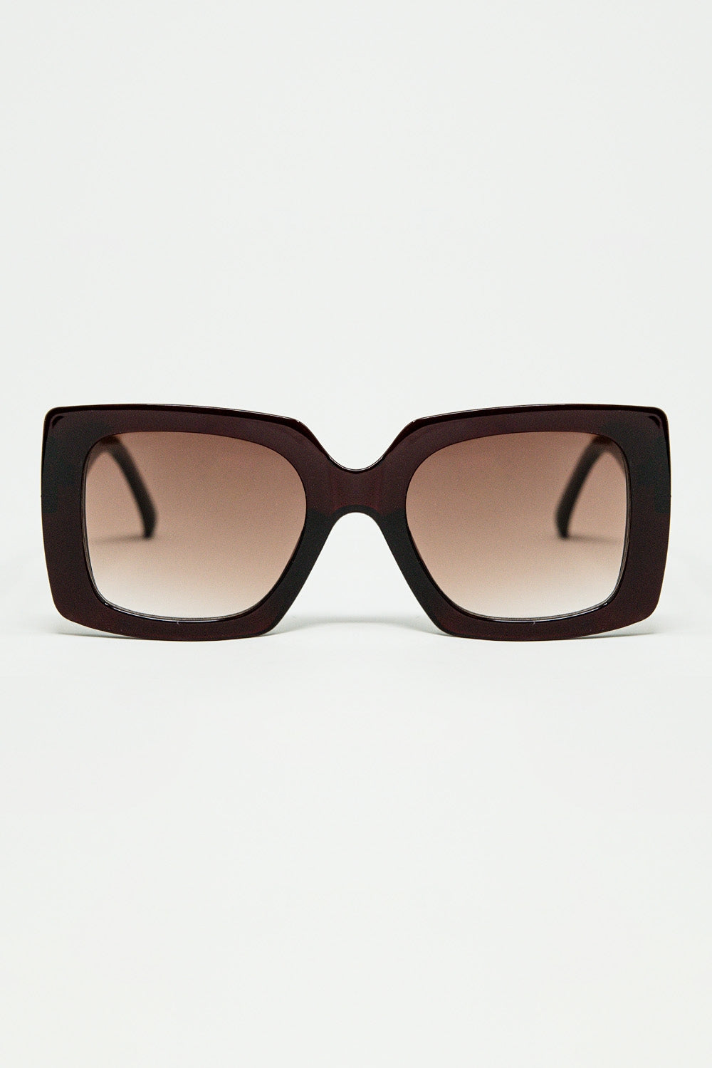 Q2 vintage silhouette sunglasses with a subtle angled cat-eye in burgundy