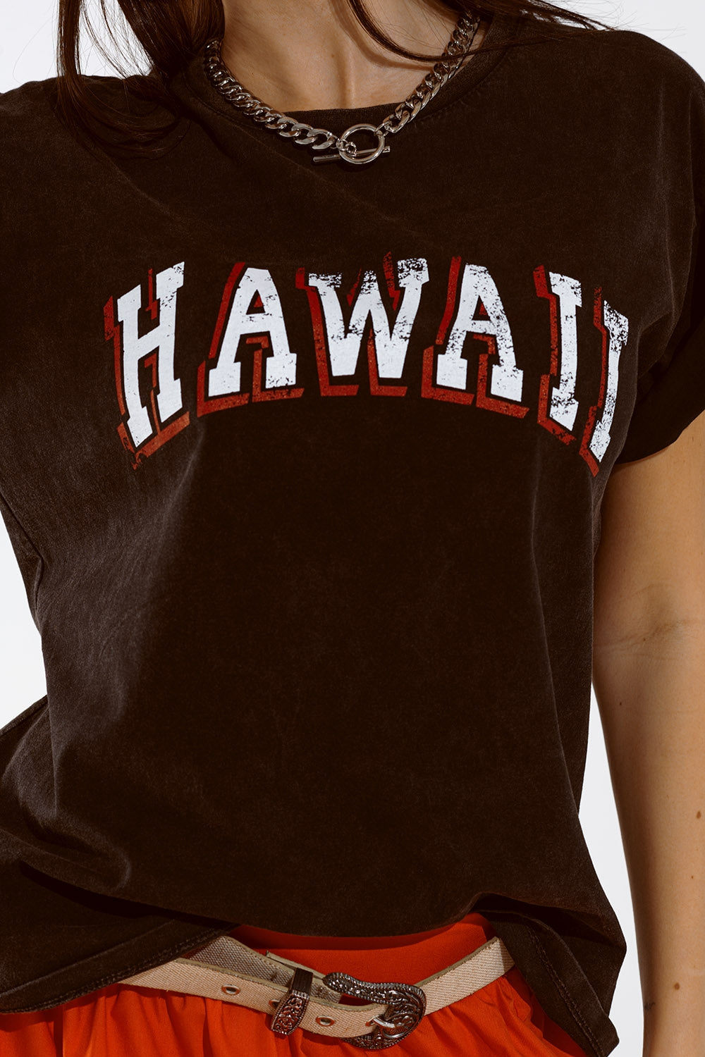 Camiseta Hawaii con efecto lavado en negro