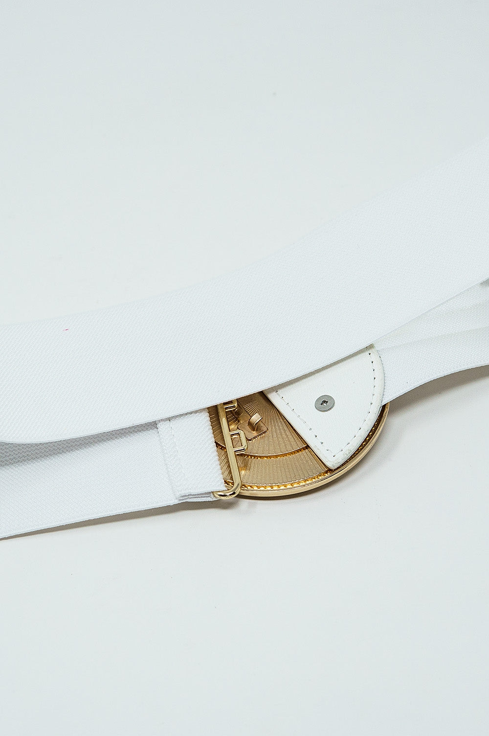 White Belt With Embellishments On Belt Buckle