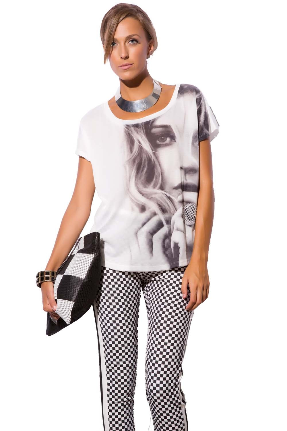 Q2 White face print t-shirt