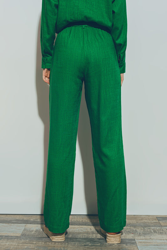 Wide-legged pants in light cotton fabric in green