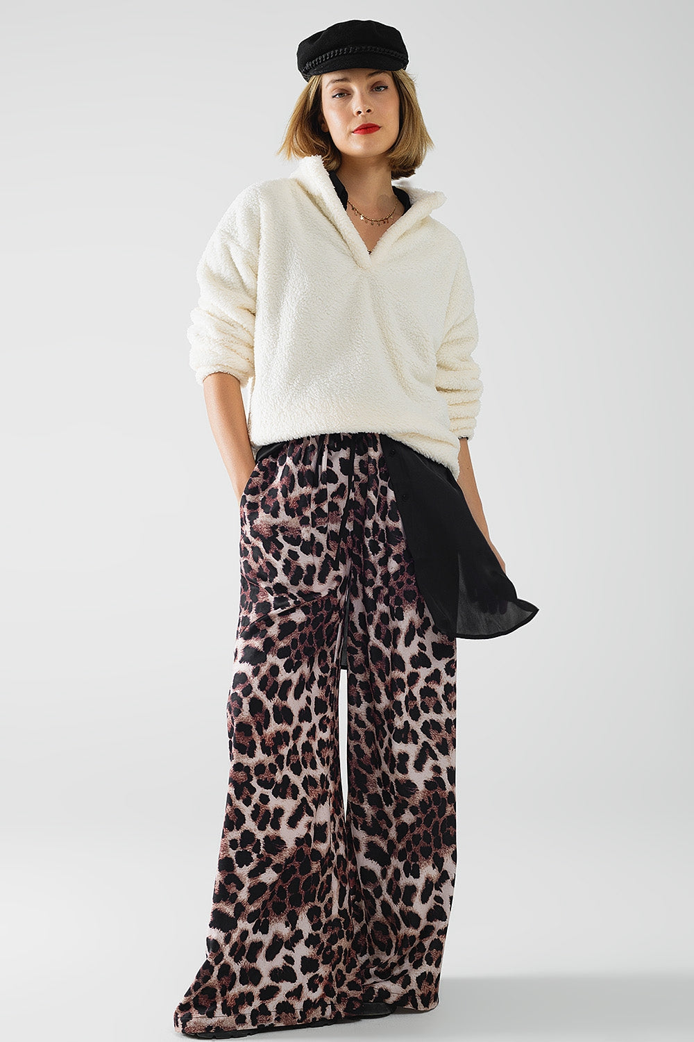 Wide leopard pants with satin side stripe