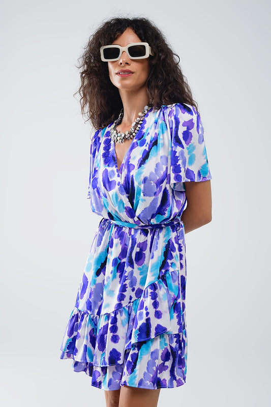 Vestido corto cruzado con efecto tie-dye en azul y morado