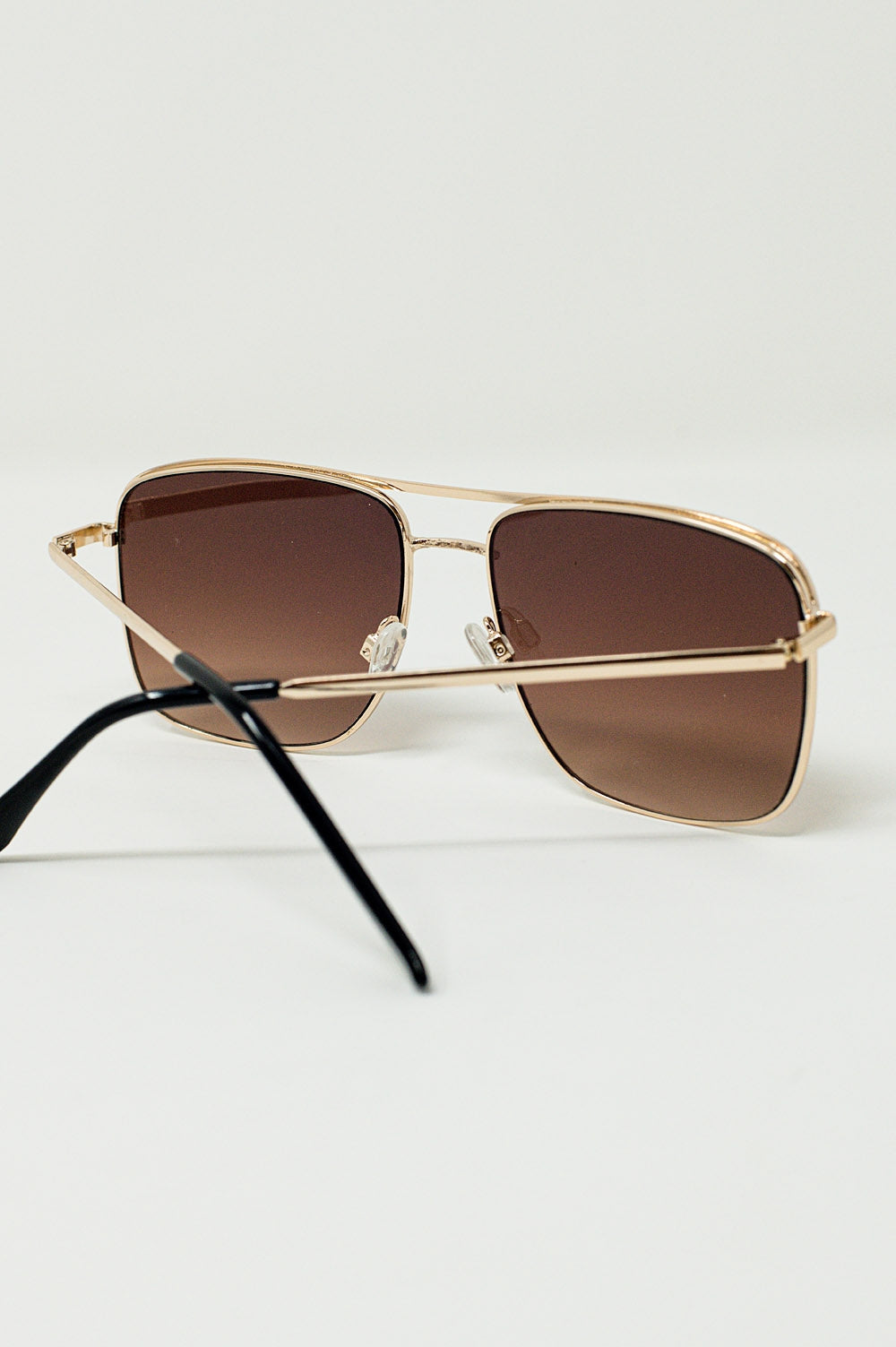 Aviator Vintage Sunglasses With Golden Rim in Tan