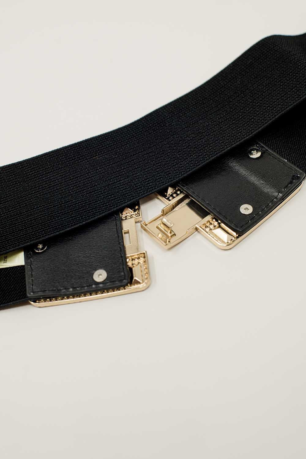 Black elastic belt with double-closing square buckle in rhinestones and metal