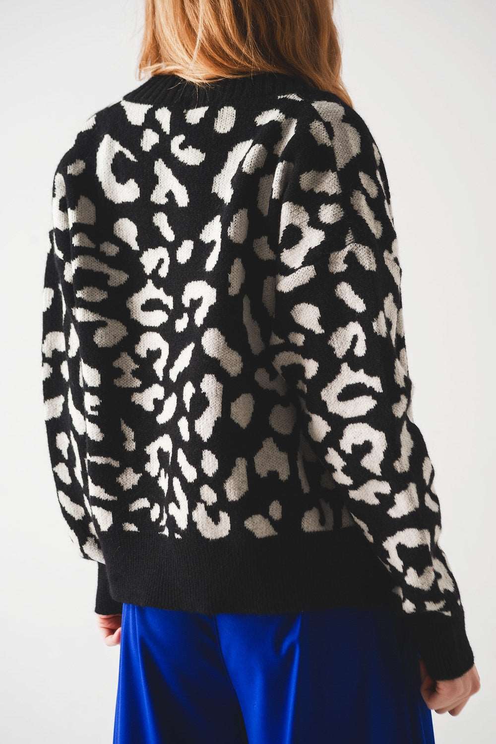 black V neck cardi in animal pattern Szua Store