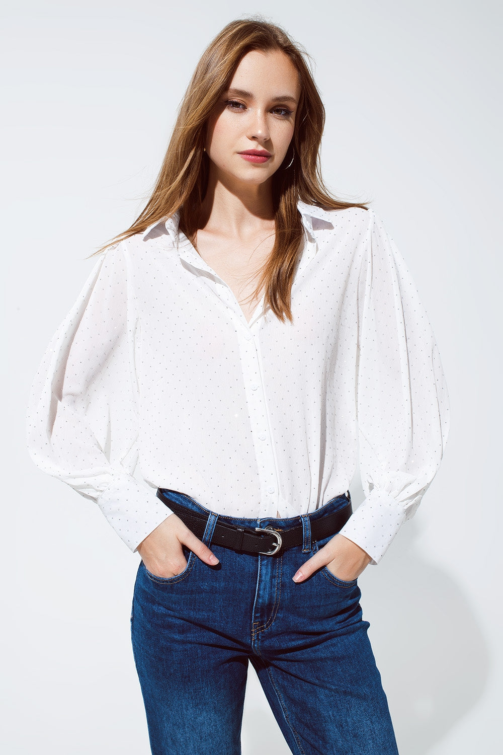 Blouse in white with glitter design