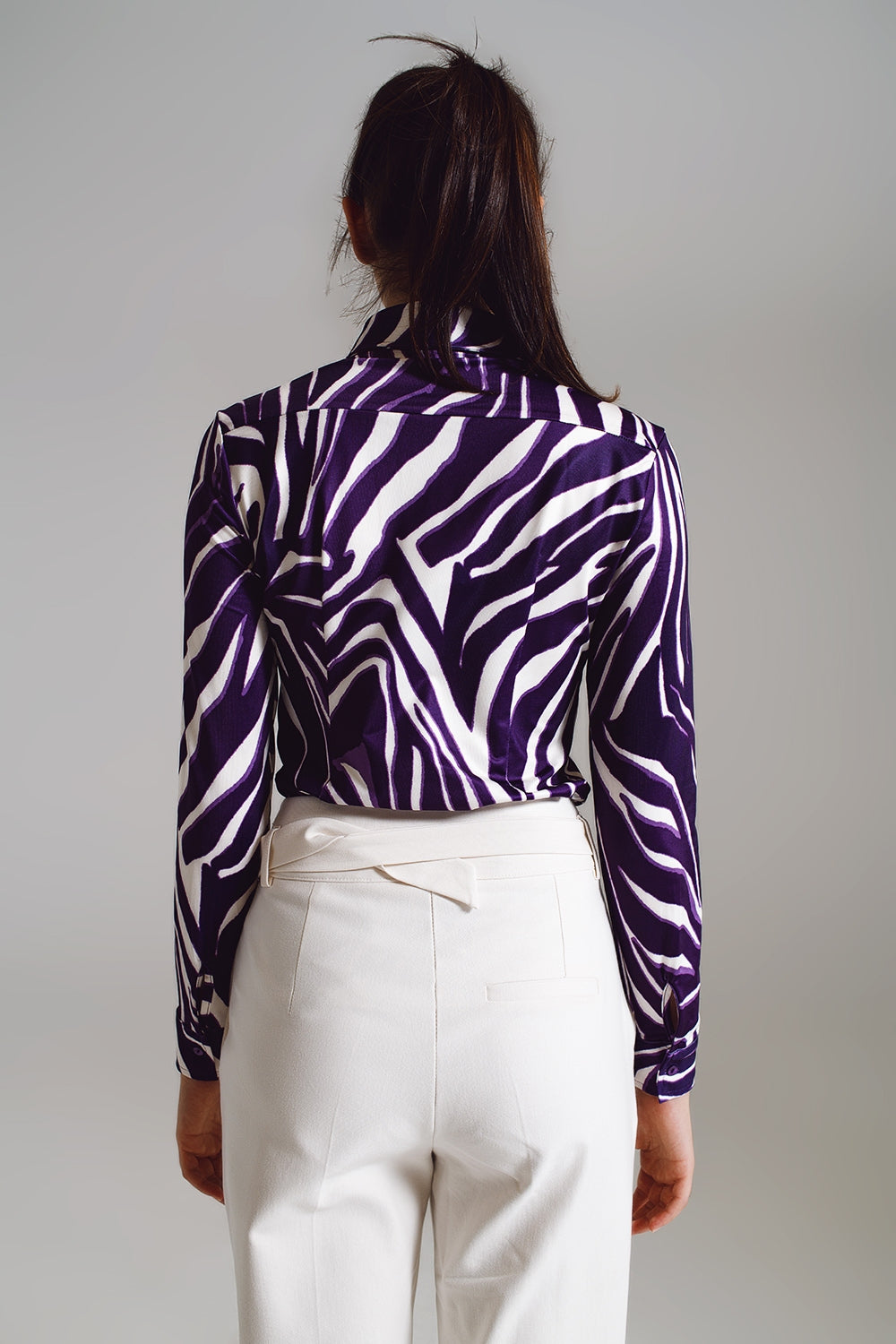 Blusa con estampado de cebra en Morado y Crema