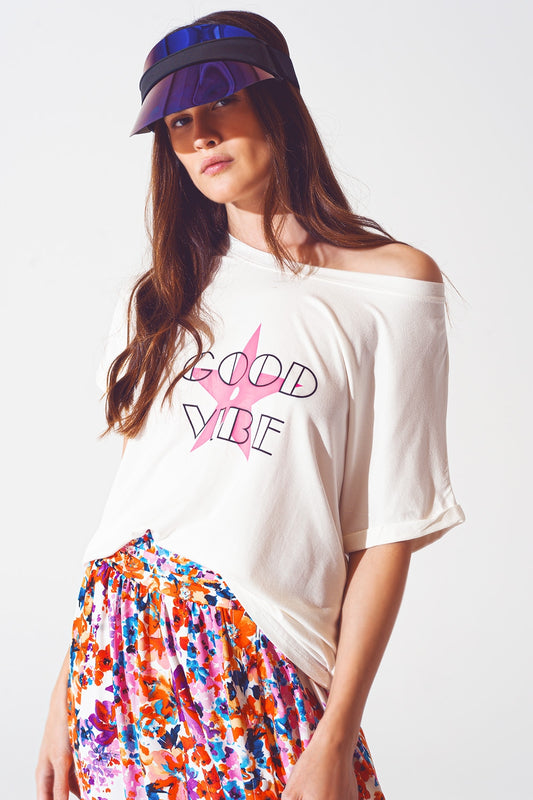 Q2 Boat Neack T-shirt With Good Vibe Text in White and Pink